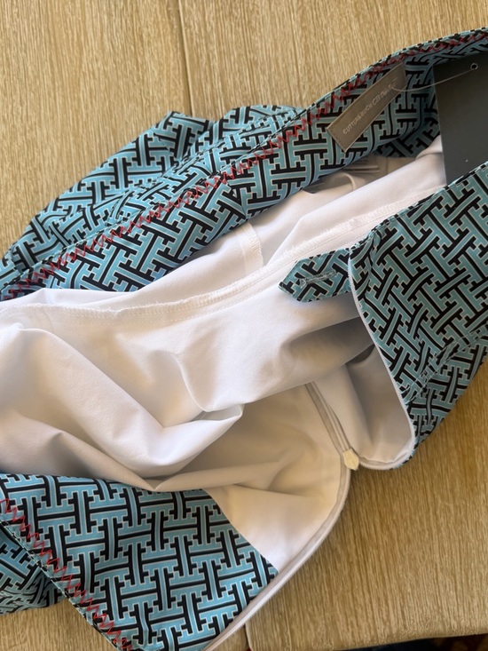 Cutter & Buck Blue and Black Geo-Print golf skort size 4 - Picture 9 of 9